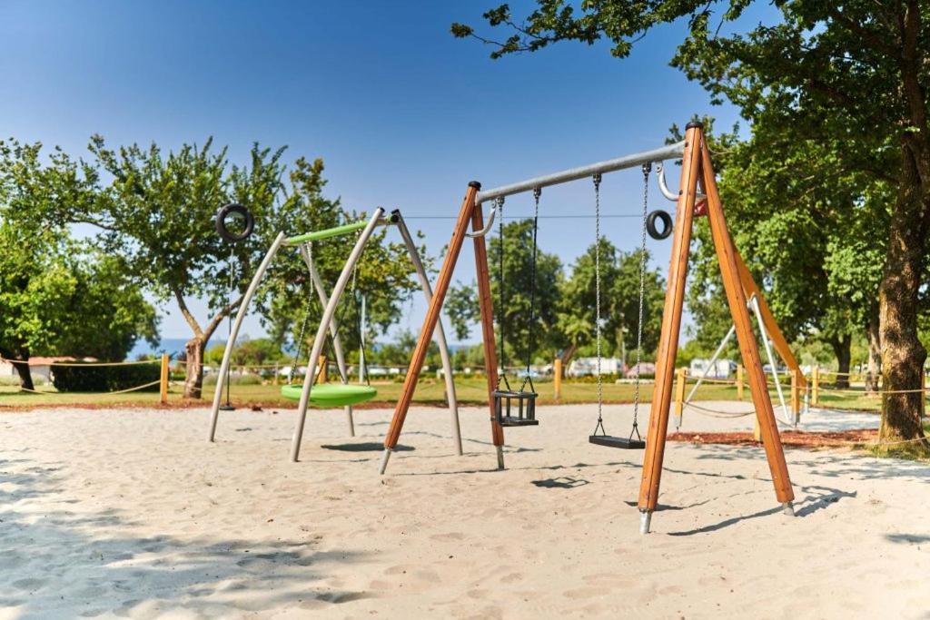 Easyatent Safari Tent Park Umago Exterior foto